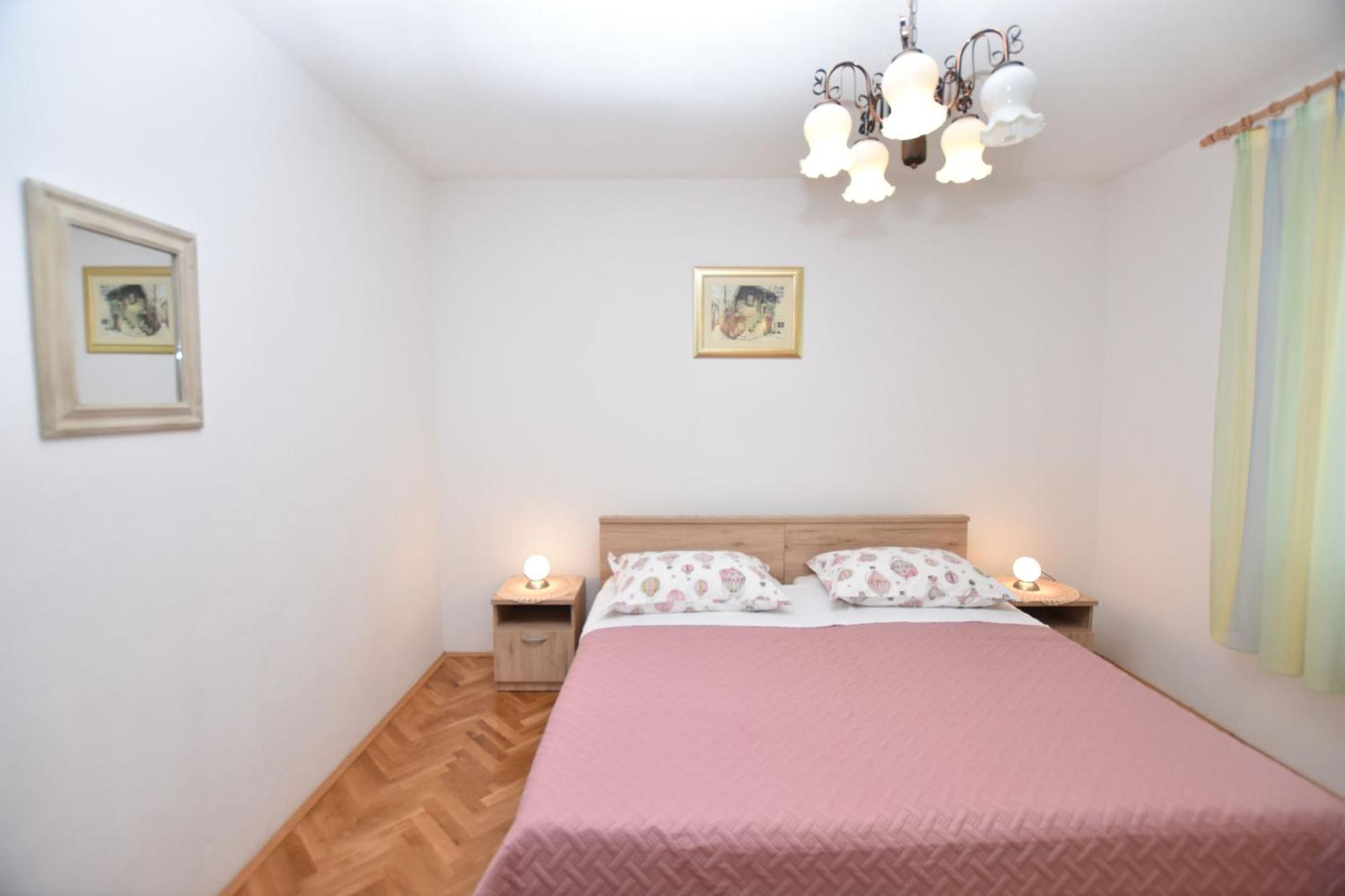Apartment Moric โตรกีร์ ห้อง รูปภาพ